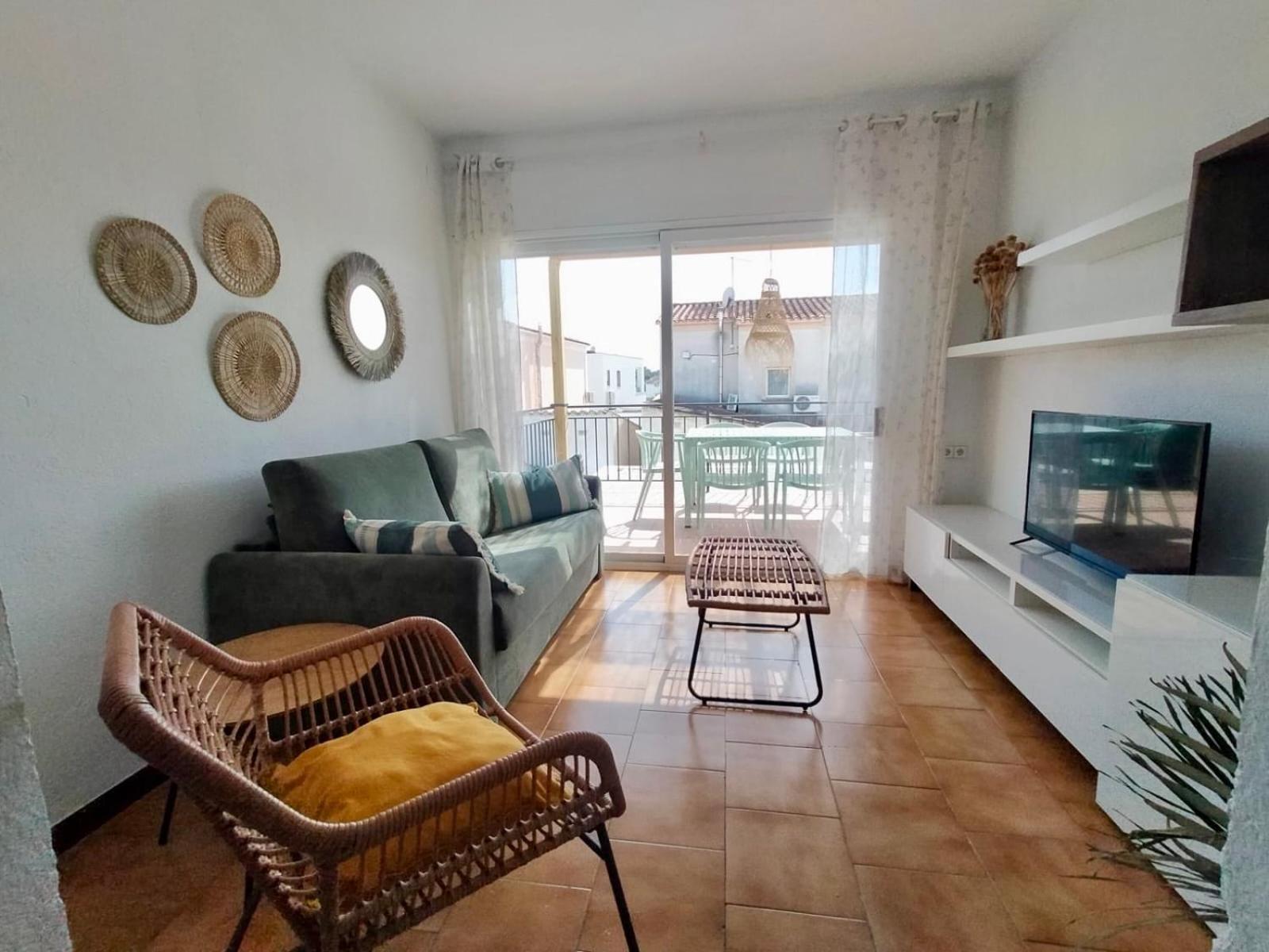 Gorgot P1 I Apartamento Con Terraza Y Piscina Comunitaria Cerca De La Playa Empuriabrava Eksteriør billede