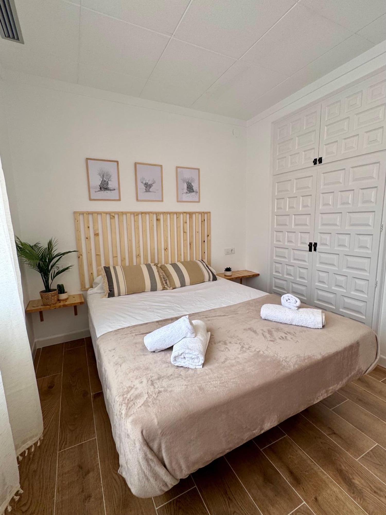 Gorgot P1 I Apartamento Con Terraza Y Piscina Comunitaria Cerca De La Playa Empuriabrava Eksteriør billede