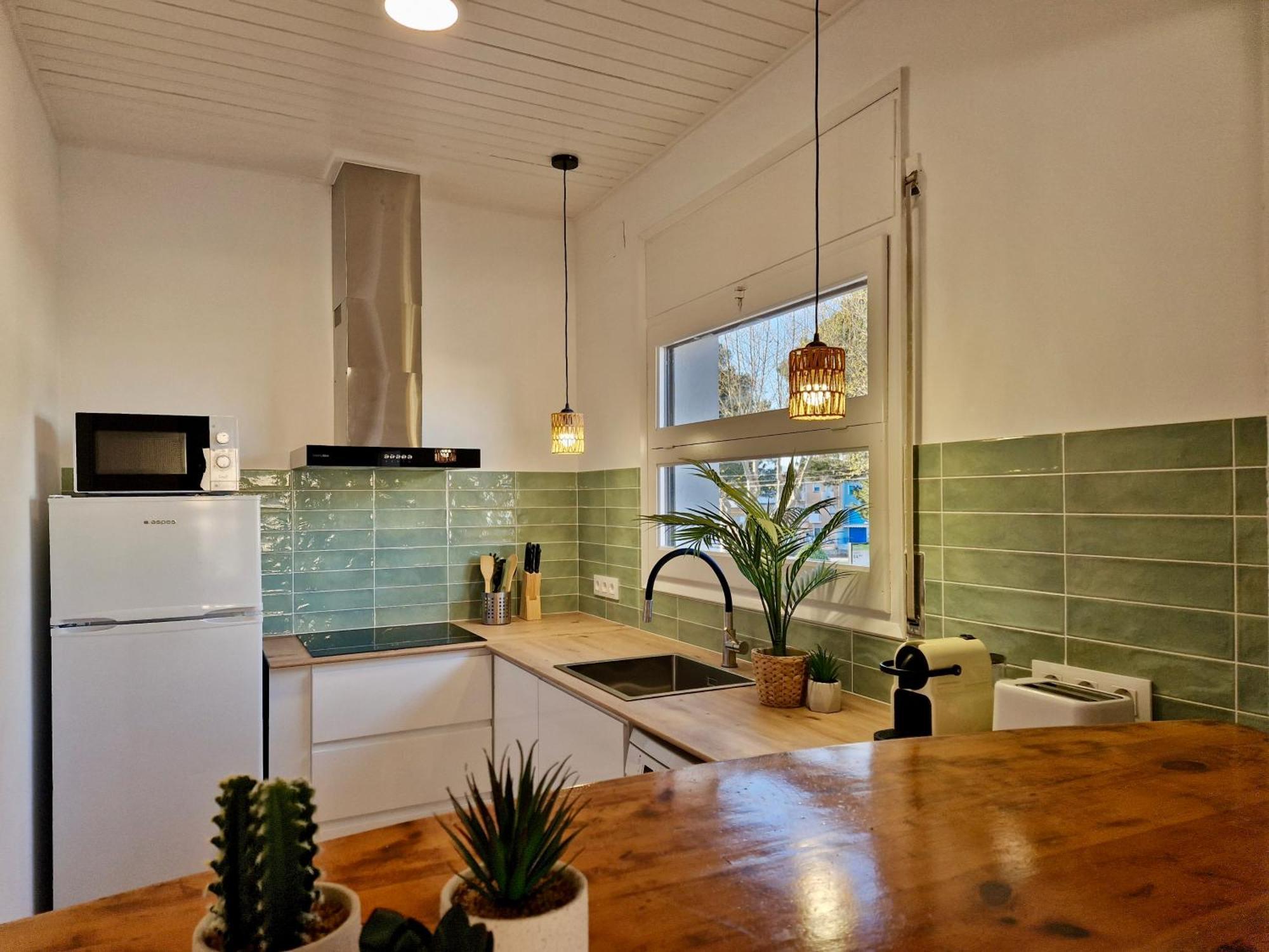 Gorgot P1 I Apartamento Con Terraza Y Piscina Comunitaria Cerca De La Playa Empuriabrava Eksteriør billede